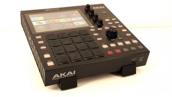 Soporte Akai MPC One
