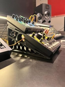 CR4